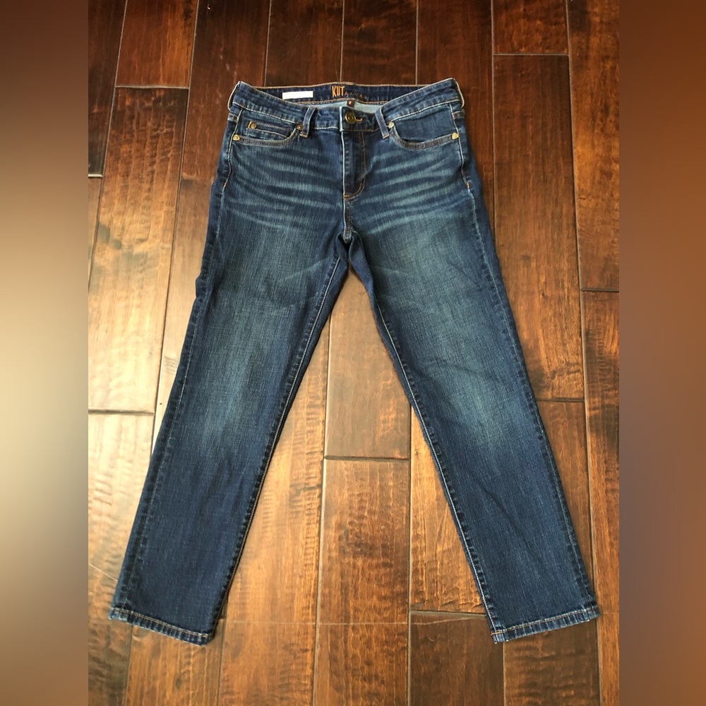 Kut from the Kloth Katy Women's Straight Jeans in Dark Blue Wash